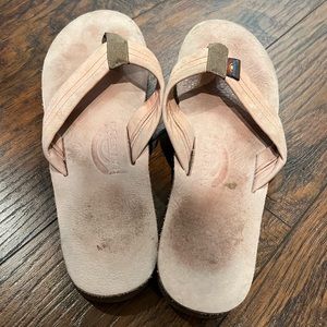 Light pink Rainbow leather sandals